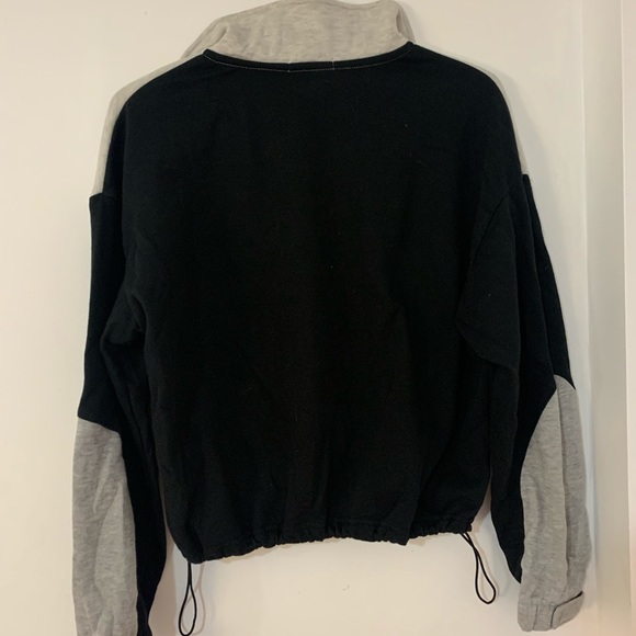 Garage, size large, grey and black collared sweater - Picture 2 of 5